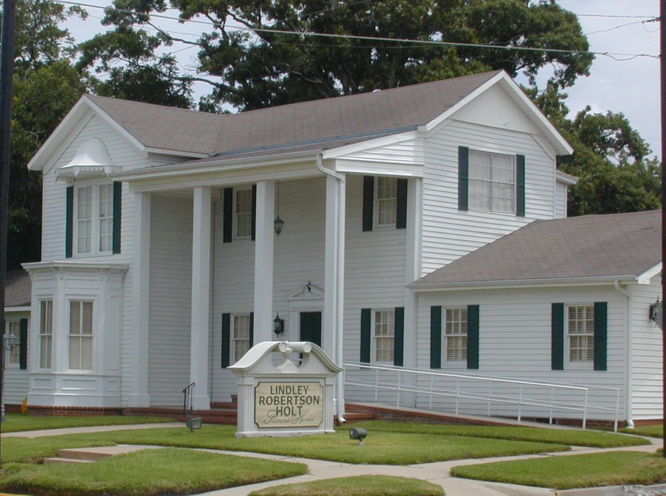 lindley funeral home obits