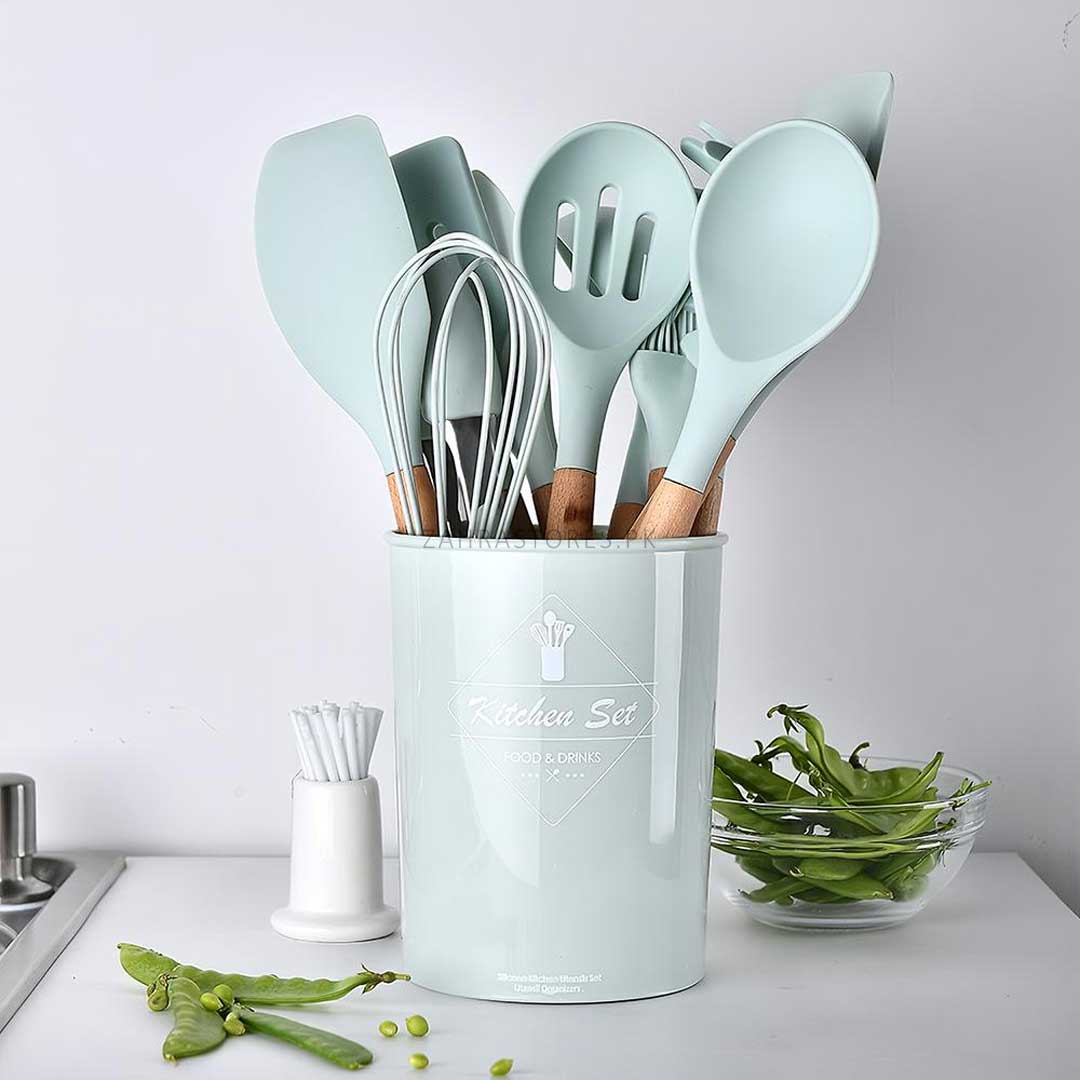 kitchen utensils