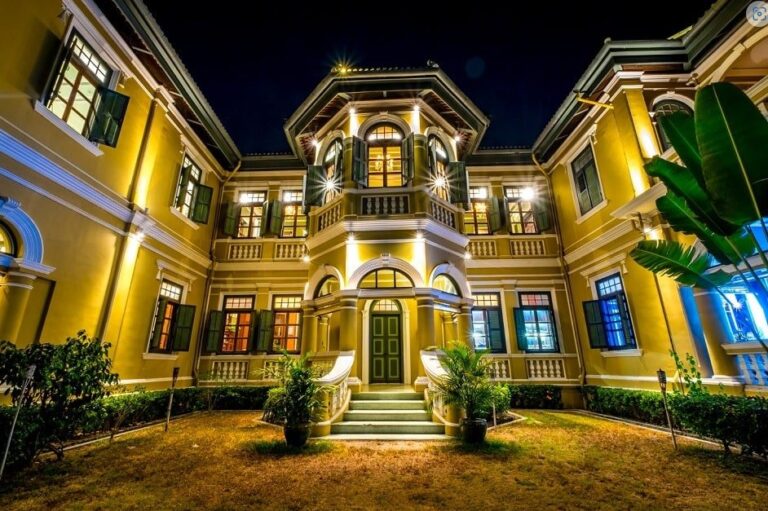 The Story Behind Joyce Meyer’s House: A Look into the Life of the Renowned Evangelist